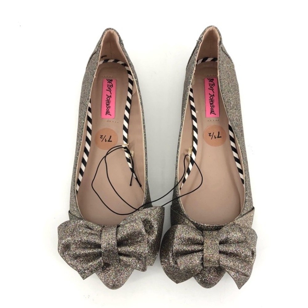 Betsey Johnson Cindi Glitter Pointed Toe Bow Flats